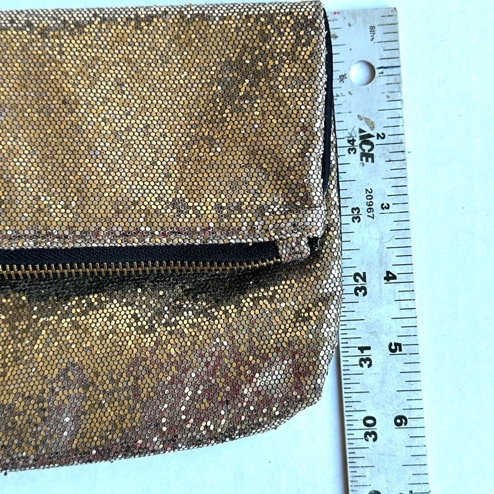 Victoria’s Secret Shimmering Gold Glitter Party Cosmetic Folding Clutch Bag - Picture 9 of 10